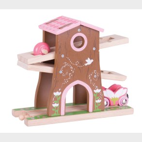 Trehytte med tryllestv